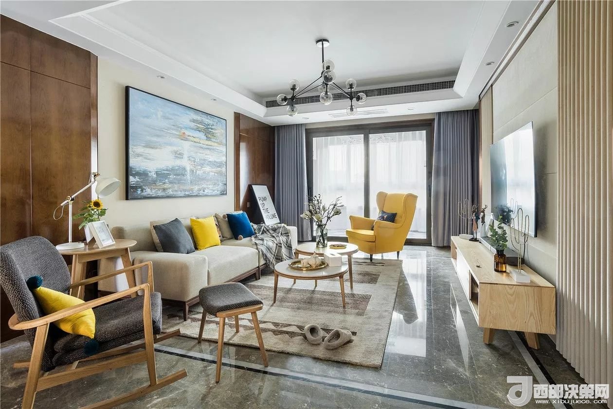 沙發(fā)背景墻選對裝飾畫，才能美了整個客廳空間！