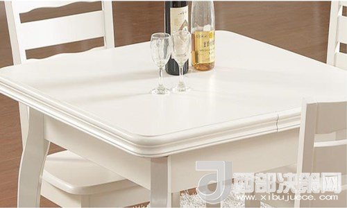 喜歡白色餐桌 但椅子該如何搭配？