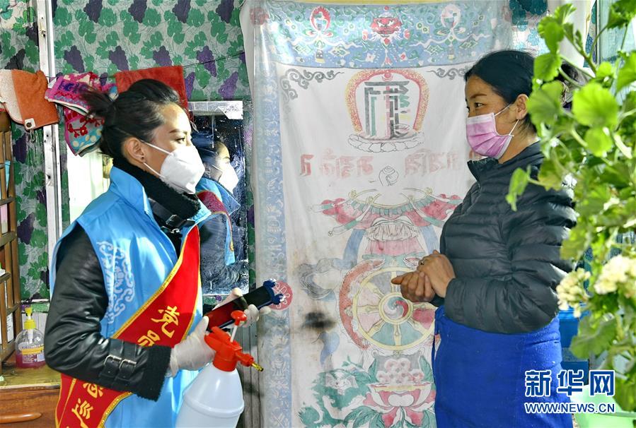 (新華全媒頭條·圖文互動(dòng))(9)血脈同心 共盼春來——疫情阻擊戰(zhàn)中的雪域故事