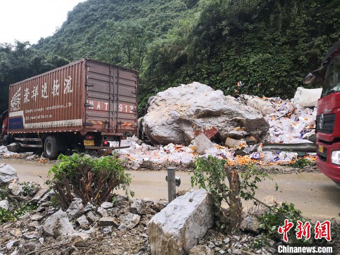 事故現場?！↑S鵬 攝