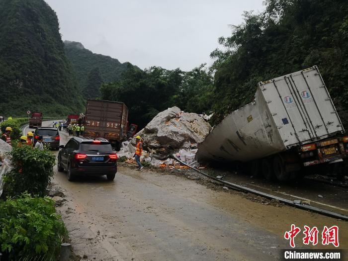 事故現場?！↑S鵬 攝