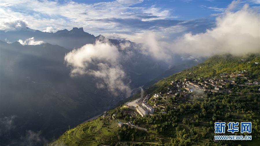 (新華全媒頭條·走向我們的小康生活·圖文互動)(5)綠染云嶺小康路——生態(tài)文明建設(shè)的云南實(shí)踐