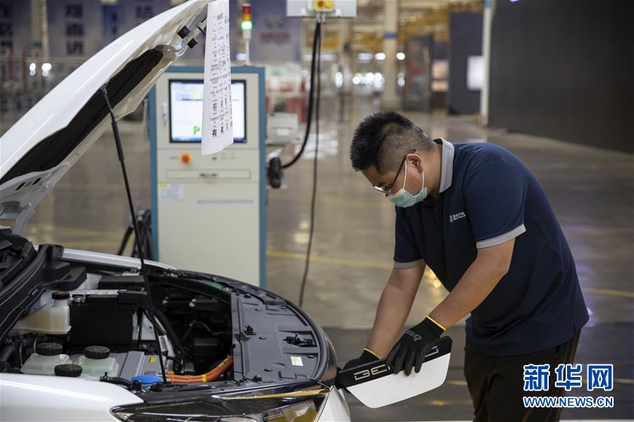 (新華全媒頭條·走向我們的小康生活·圖文互動)(13)綠染云嶺小康路——生態(tài)文明建設(shè)的云南實(shí)踐