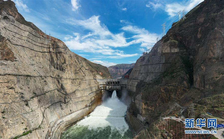 (新華全媒頭條·走向我們的小康生活·圖文互動)(10)綠染云嶺小康路——生態(tài)文明建設(shè)的云南實(shí)踐