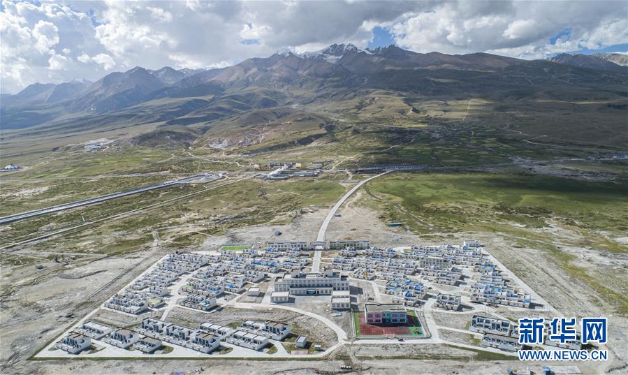 （新華全媒頭條·走向我們的小康生活·圖文互動(dòng)）（1）扎西德勒，我們的新家園——西藏易地扶貧搬遷搬出幸福美好新生活