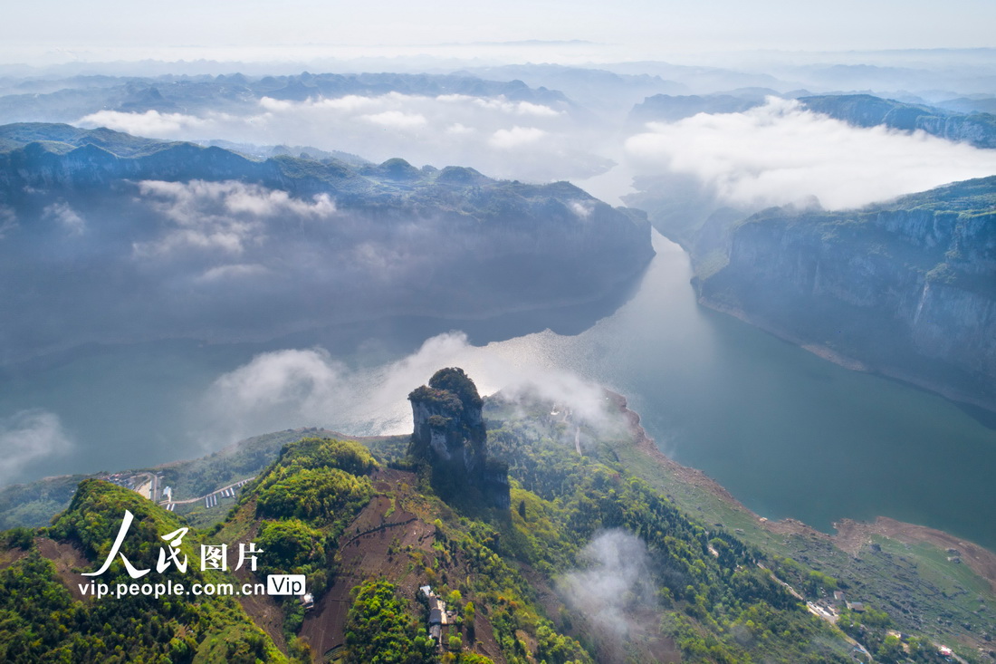 2022年4月3日拍攝的貴州省黔西市新仁苗族鄉(xiāng)境內(nèi)的烏江一級支流六沖河。