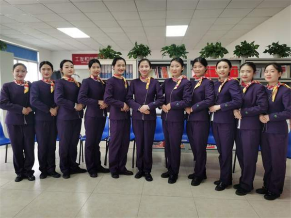 追夢——優(yōu)秀畢業(yè)生風采