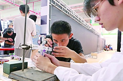 激勵創(chuàng)新，樹立“強國有我”鴻鵠志