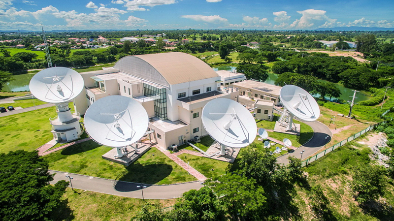 2016年8月1日拍攝的老撾首都萬(wàn)象的老撾一號(hào)通信衛(wèi)星地面站全景。