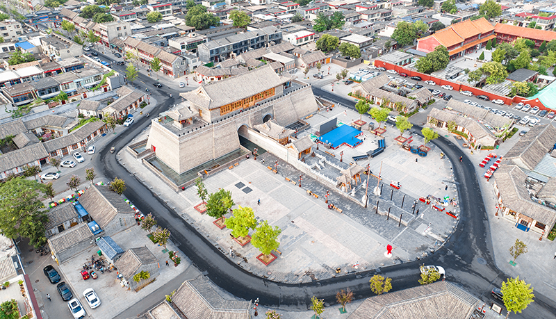 2022年9月8日，石家莊，航拍正定縣正定古城陽和樓與正定歷史文化街。